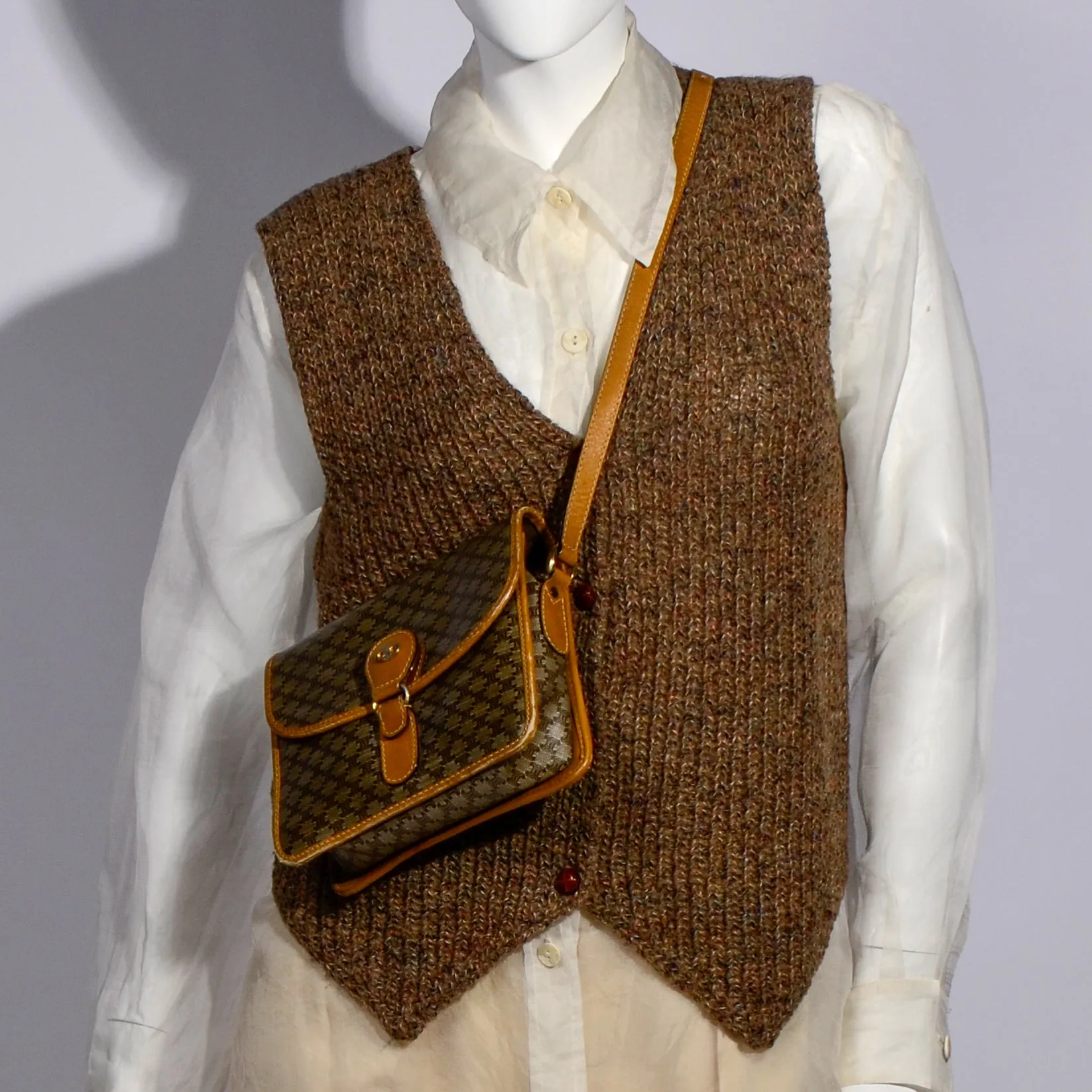 1970's Anne Klein Brown Mohair Blend Pointed Hem Sweater Vest