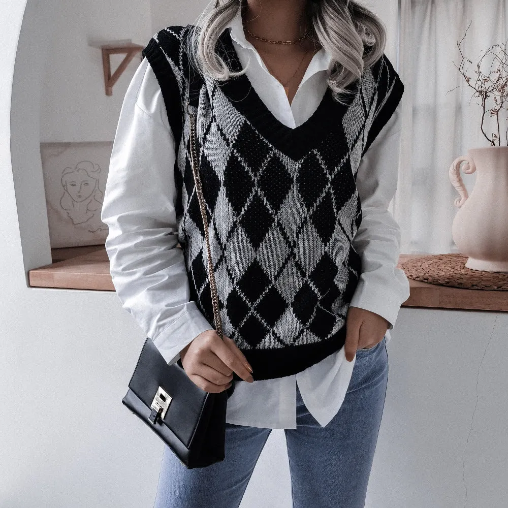 College Style Diamond V-Neck Loose Knit Lady Vest Sweater