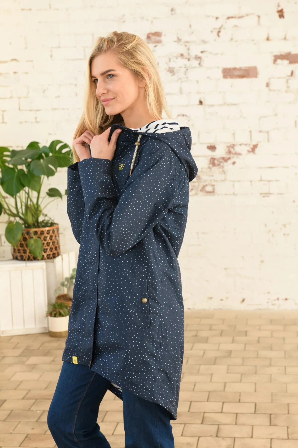 Long Beachcomber Jacket in Navy Dot