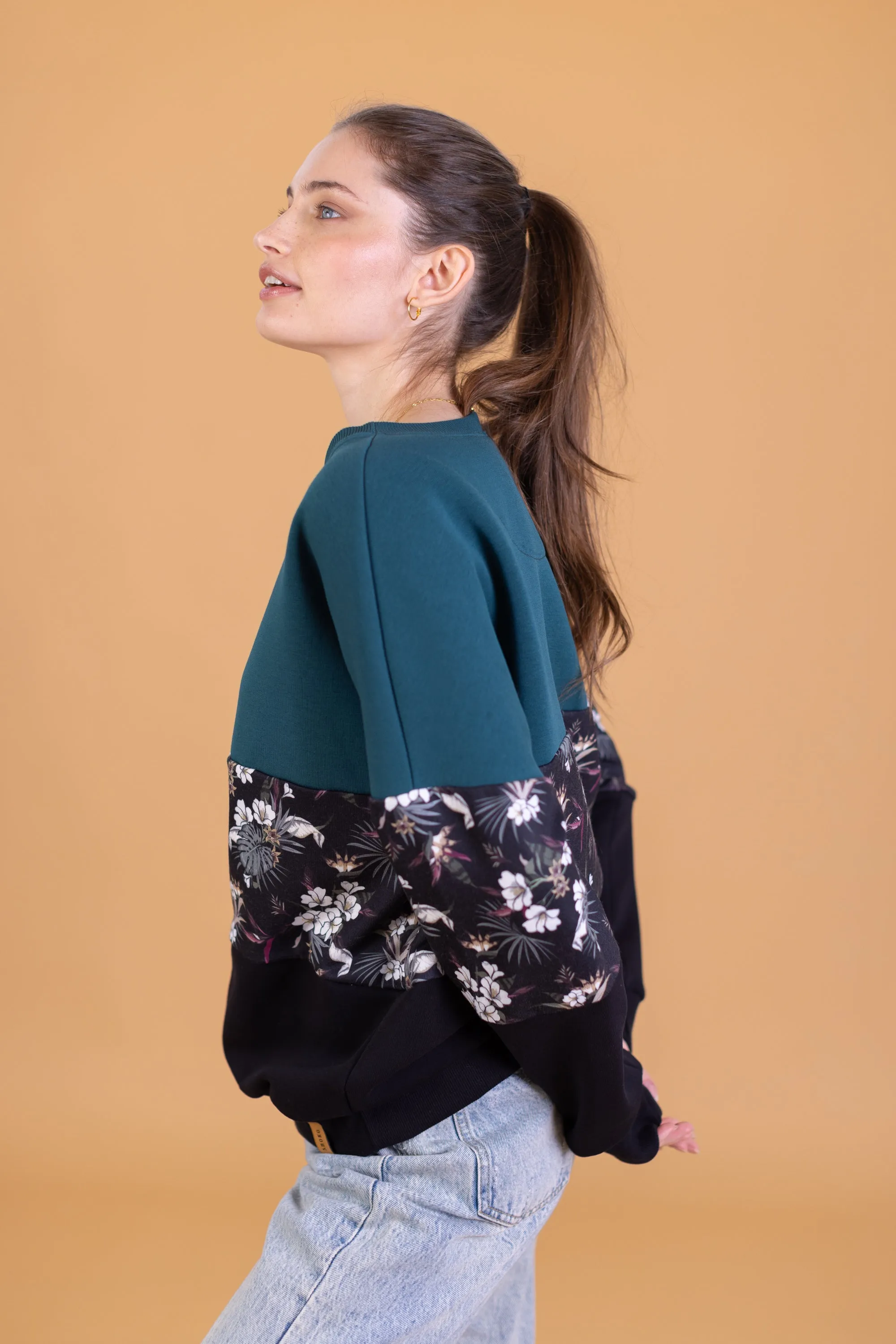 Sweater Mia Dark Teal Flowers