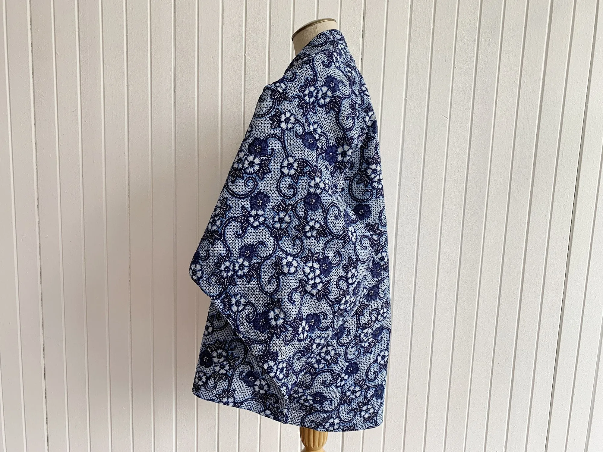 Vintage Haori/Kimono Blue Floral 1970s